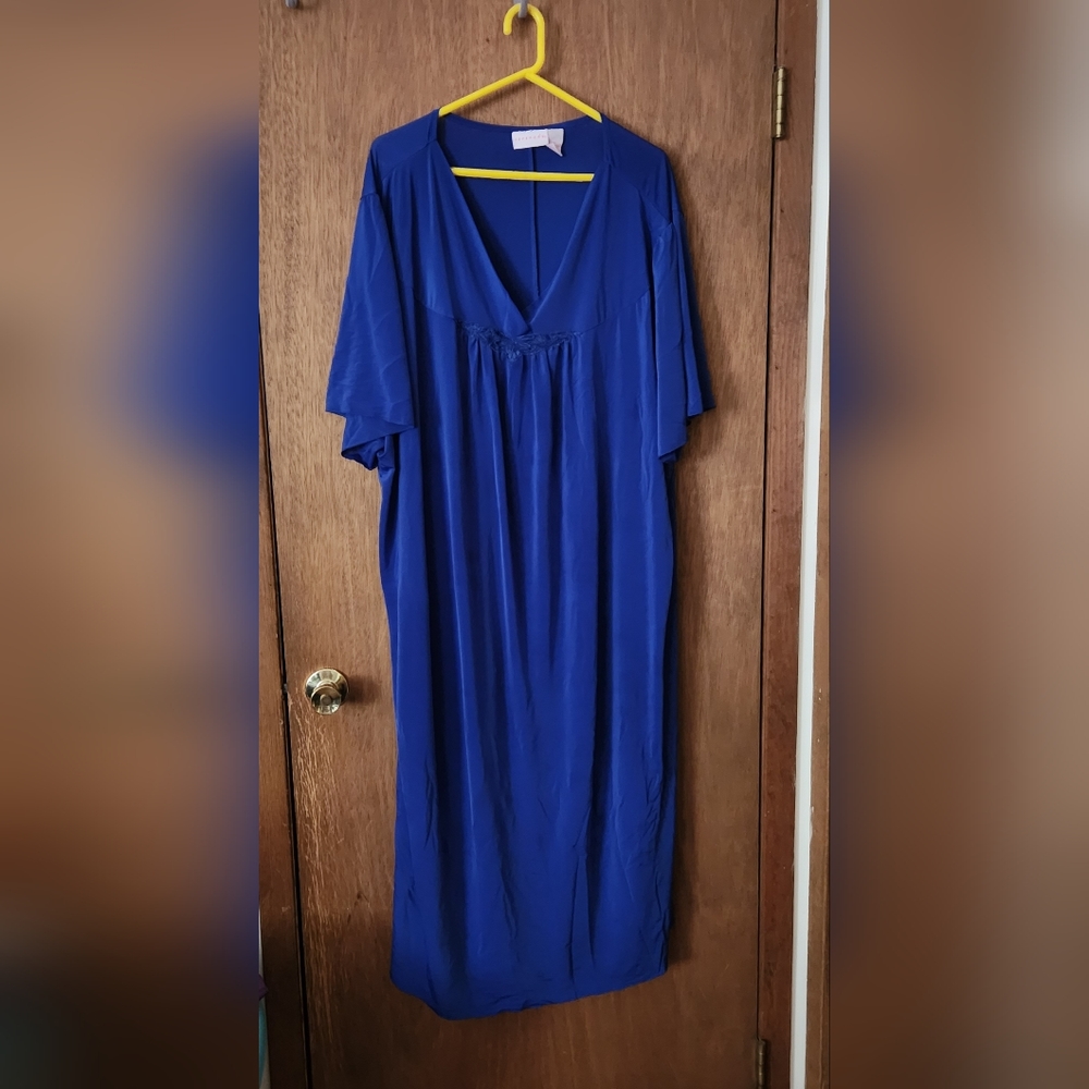 Women's Nightgown